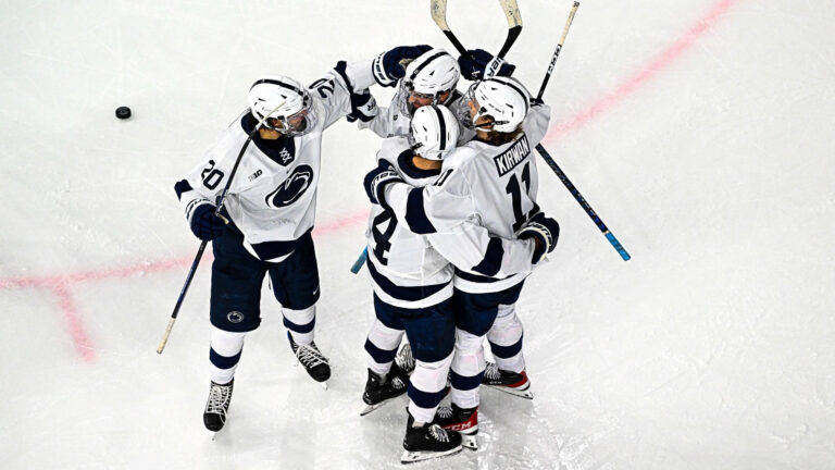 penn-state-hockey-108.jpeg