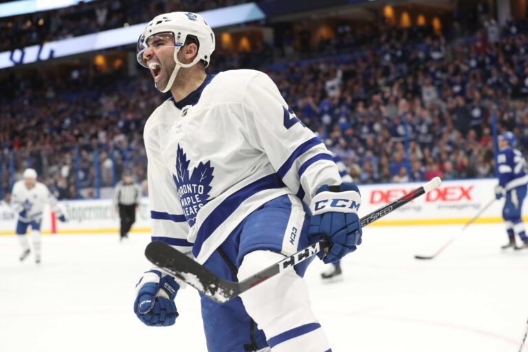 toronto-maple-leafs-nazem-kadri-185.jpeg