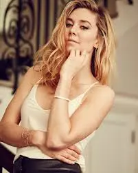vanessa-kirby-30.jpeg