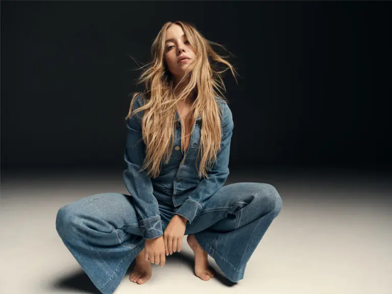 american-eagle-sydney-sweeney-jeans-166.jpeg