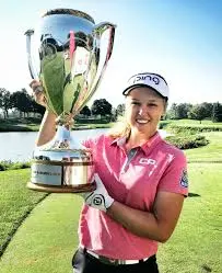brooke-henderson-56.jpeg