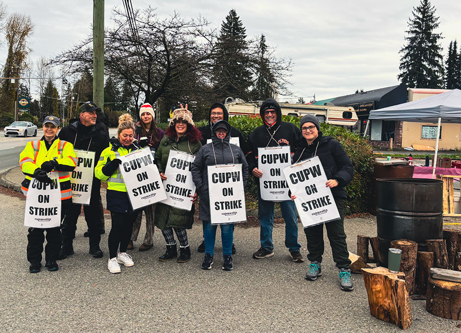 canada-postal-workers-strike-11.jpeg