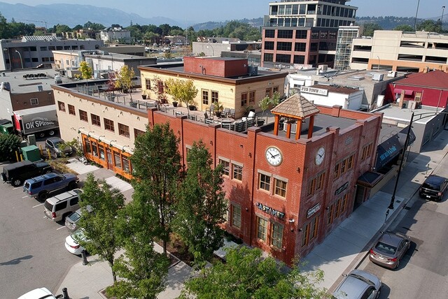 castanet-kelowna-20.jpeg