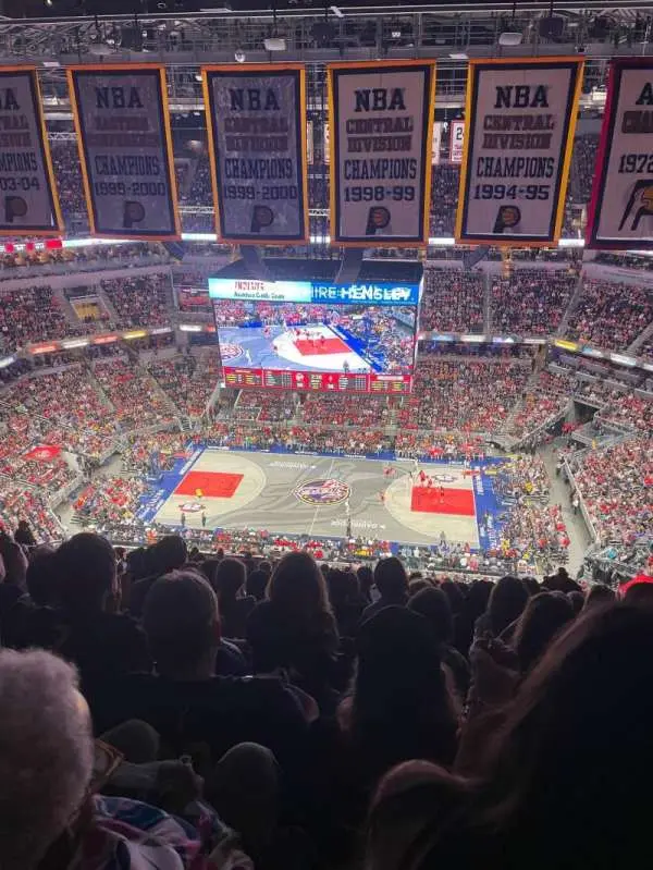 indiana-fever-208.jpeg