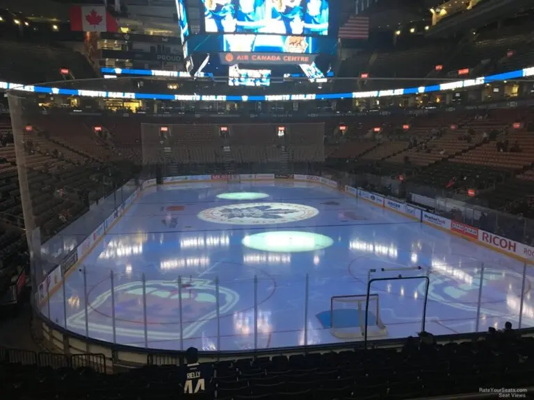 maple-leafs-103.jpeg