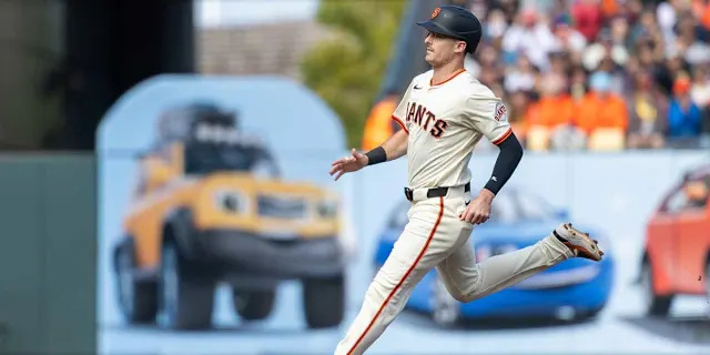 mike-yastrzemski-110.jpeg
