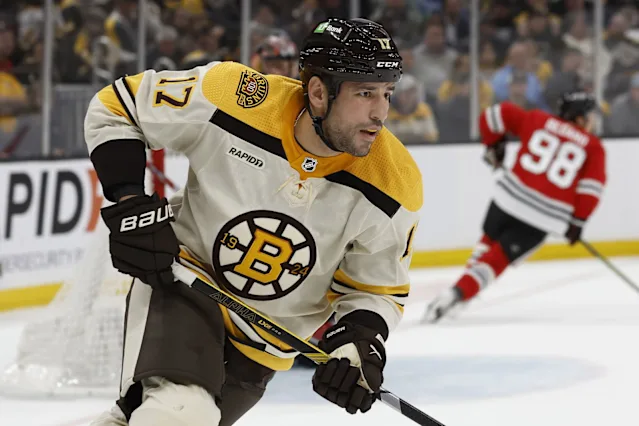 milan-lucic-hockey-21.webp