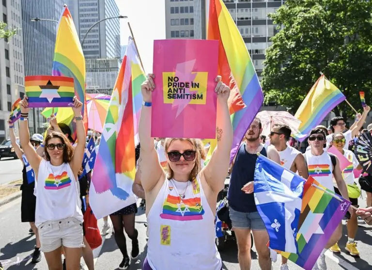 montreal-pride-parade-2025-147.jpeg