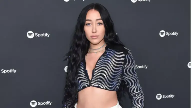 noah-cyrus-155.webp
