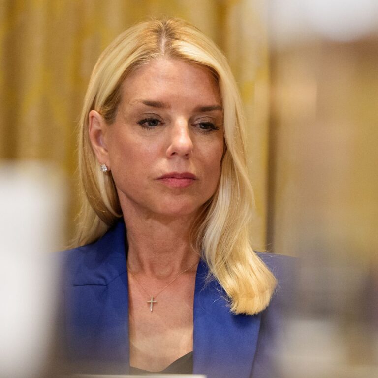 pam-bondi-226.jpeg