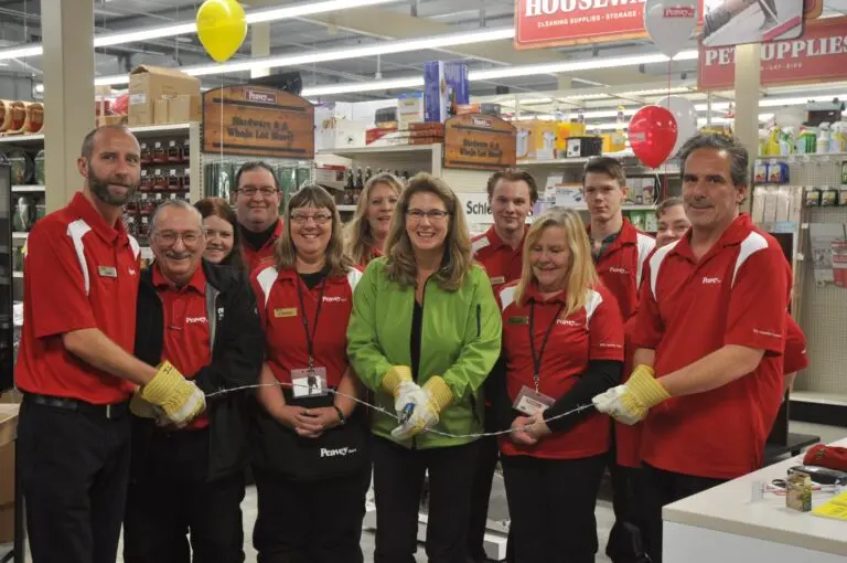 peavey-mart-reopening-135.jpeg