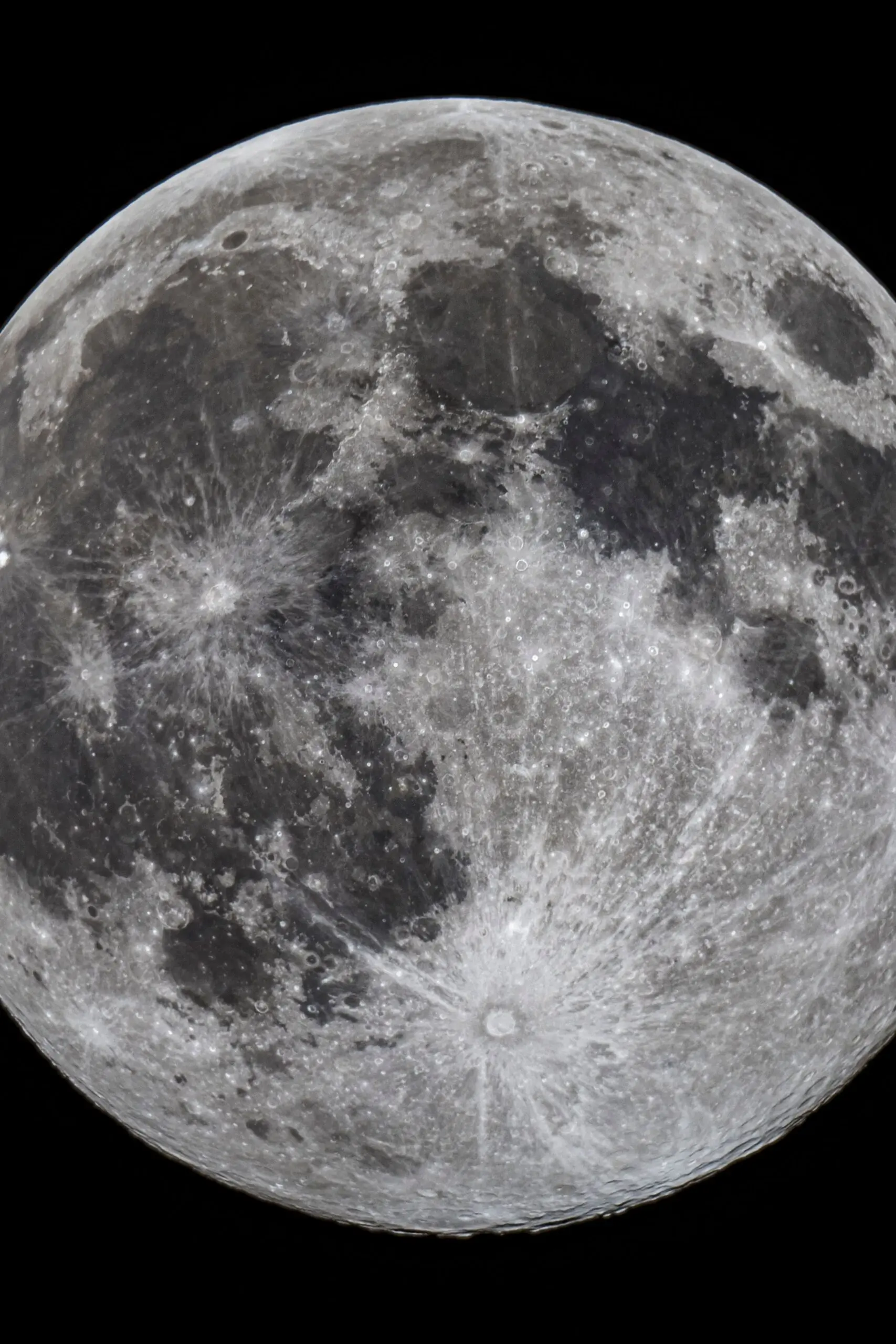 La Pleine Lune d’Août 2025 : Ce Qu’il Faut Savoir