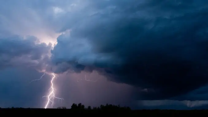 veille-d-orages-violents-31.jpeg