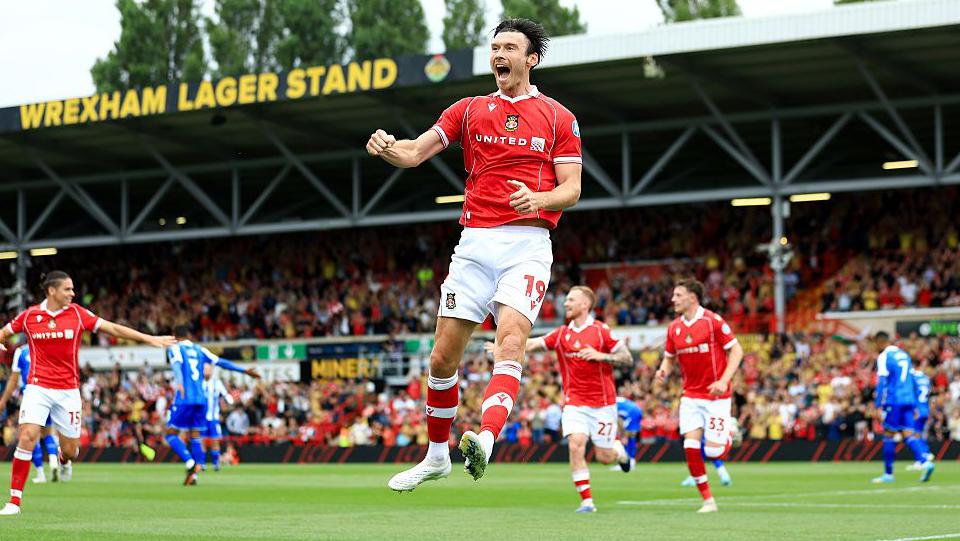 wrexham-vs-sheffield-wednesday-41.jpeg