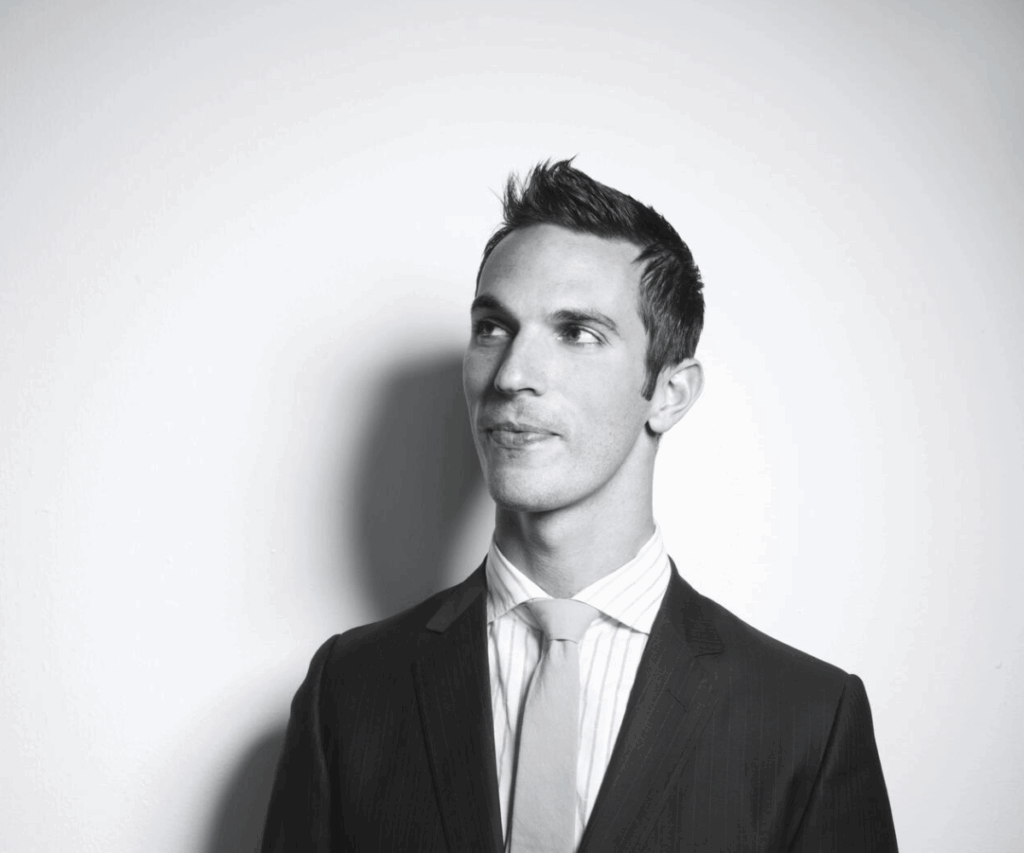 ari-shapiro-158.png