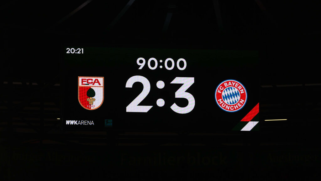 augsburg-vs-bayern-74.jpeg