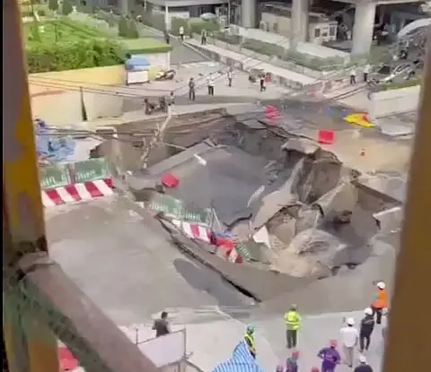 bangkok-sinkhole-30.jpeg