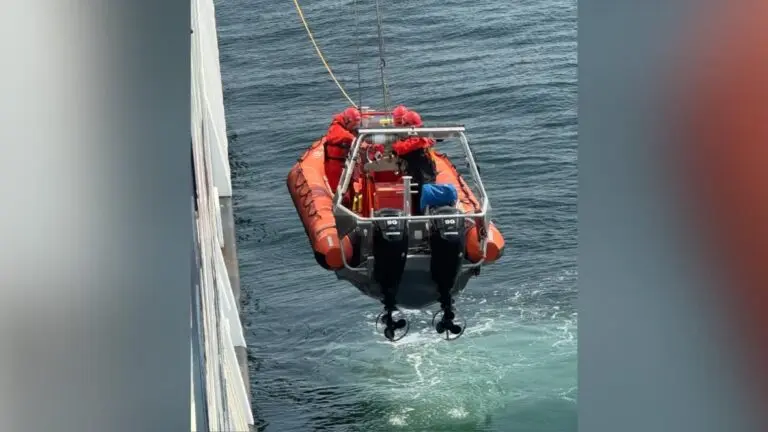 bc-ferries-passenger-overboard-20.jpeg