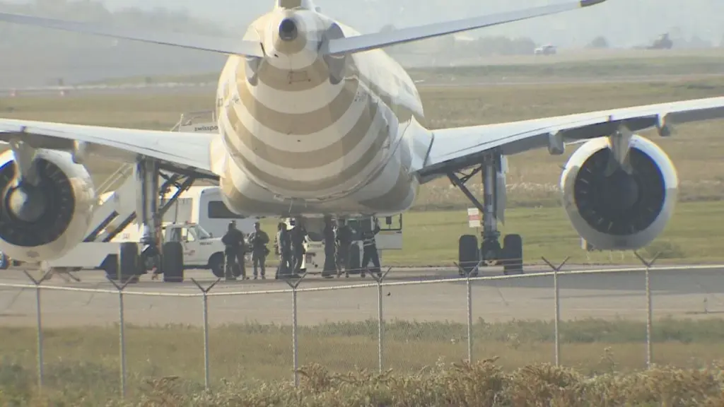 bomb-threats-calgary-airport-20.webp