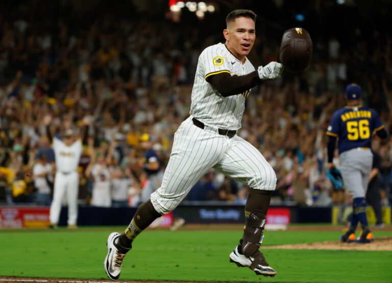 brewers-vs-padres-154.jpeg