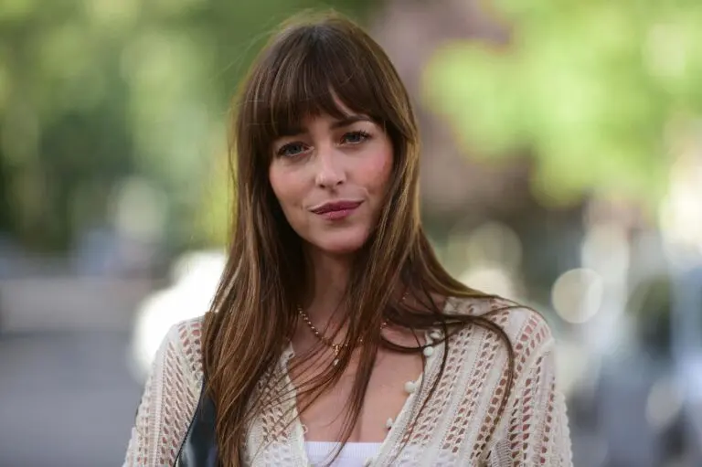 dakota-johnson-74.jpeg