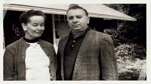 ed-and-lorraine-warren-87.jpeg