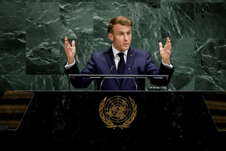 emmanuel-macron-new-york-100.png