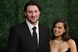 josh-allen-wife-92.jpeg