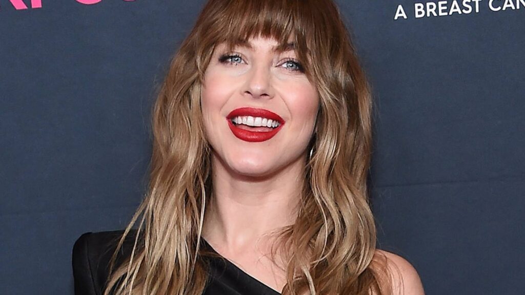 julianne-hough-34.jpeg