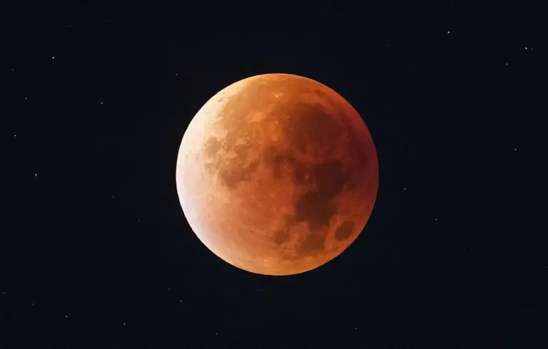 lune-rouge-7-septembre-2025-81.png