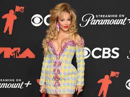 mtv-vmas-2025-awards-141.jpeg