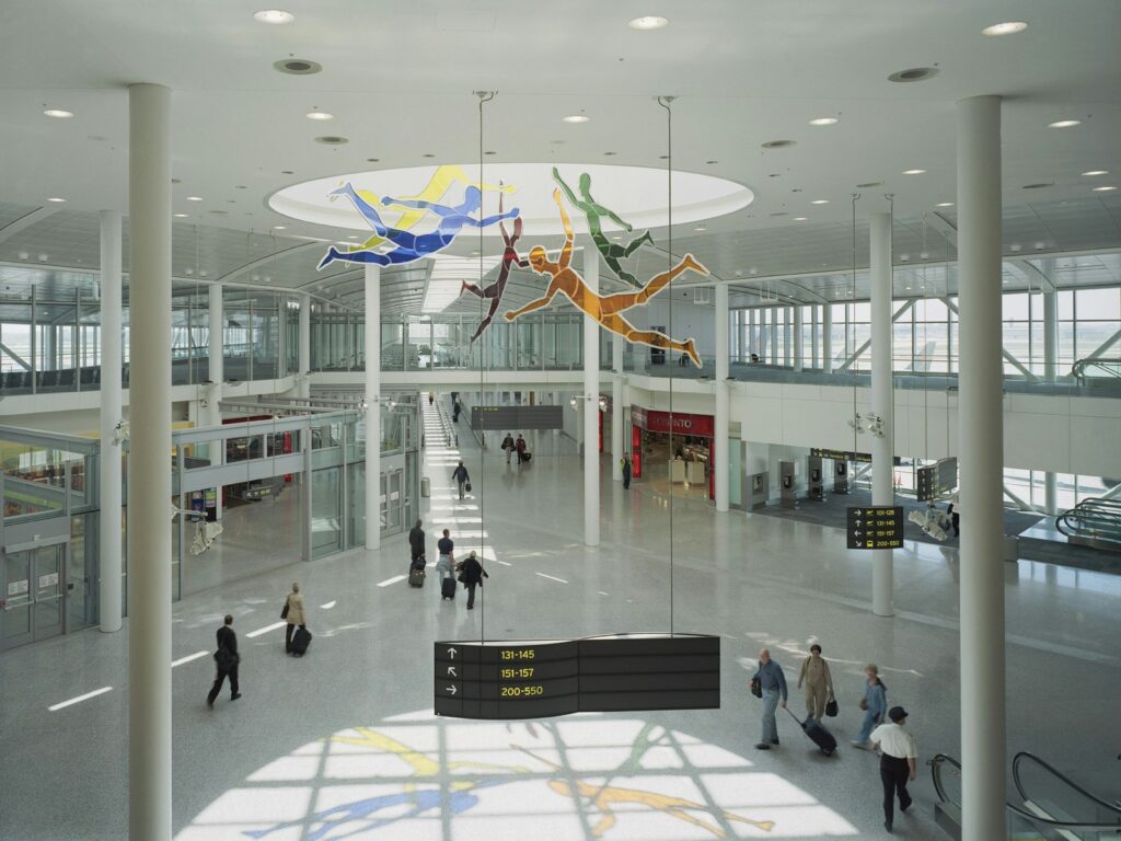 pearson-airport-131.jpeg