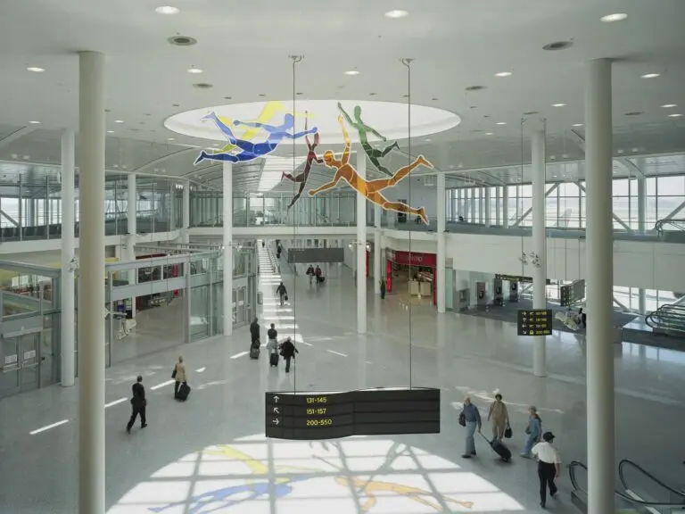 pearson-airport-131.jpeg