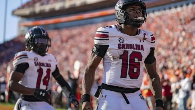 south-carolina-football-100.jpeg