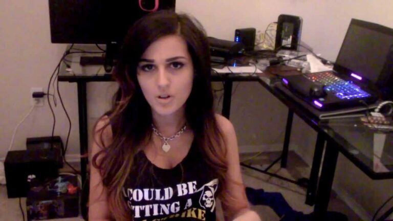 sssniperwolf-33.jpeg