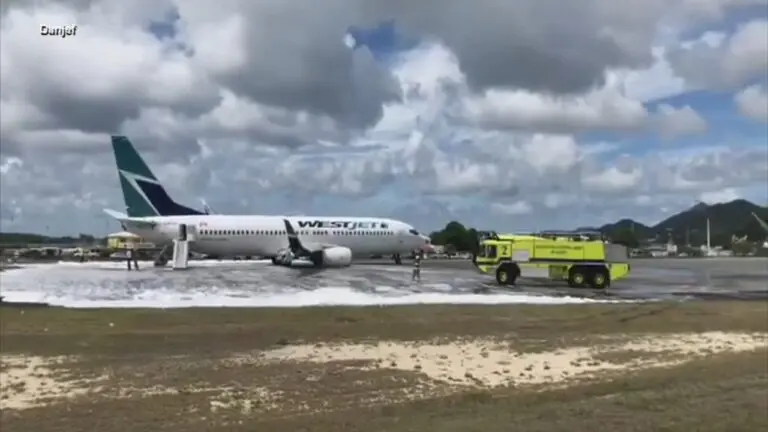 westjet-flight-hard-landing-4.jpeg