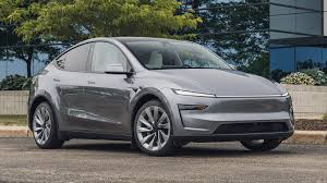 2026-tesla-model-y-24.jpeg