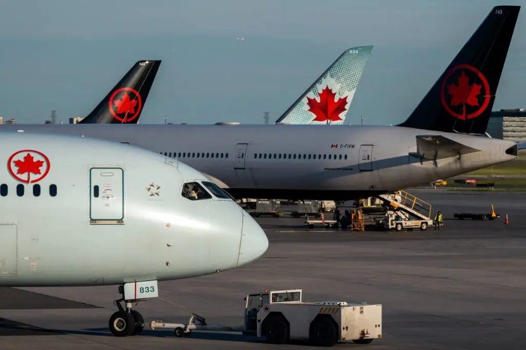 air-canada-stock-225.jpeg