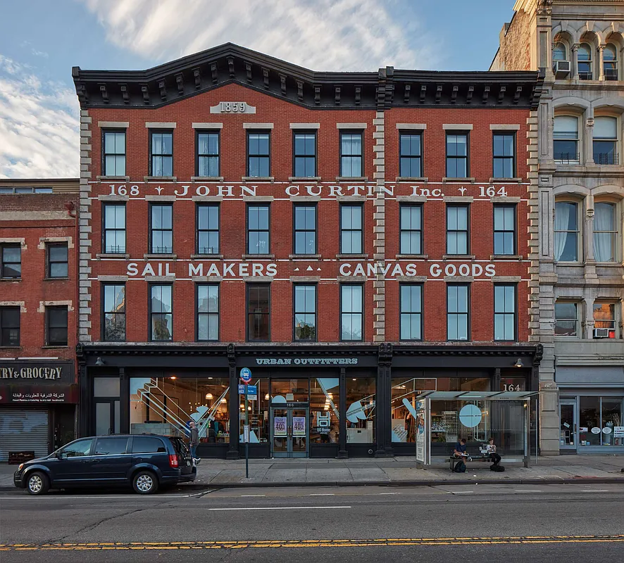 avenue-164.webp