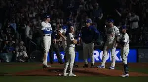 blue-jays-vs-dodgers-game-5-12.jpeg