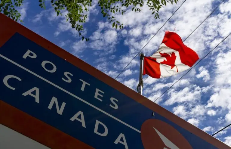 canada-post-management-layoffs-11.jpeg