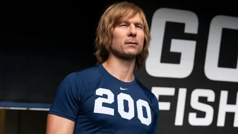 chad-powers-season-2-204.jpeg