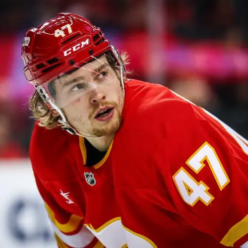 Connor Zary: A Look at the Rising Star in Hockey