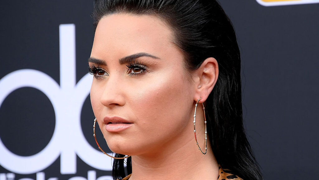 demi-lovato-90.jpeg