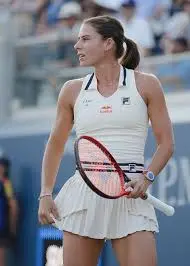 Emma Navarro: The Rising Star of Tennis