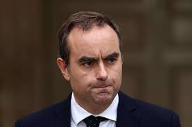 france-prime-minister-resigns-49.jpeg