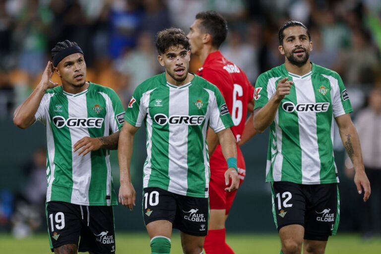 genk-vs-real-betis-121.jpeg