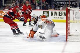 hurricanes-vs-ducks-76.jpeg