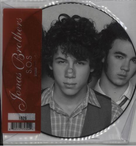 jonas-brothers-45.jpeg