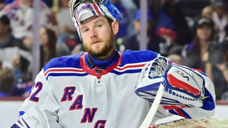 The Career and Impact of Jonathan Quick in the NHL image 1